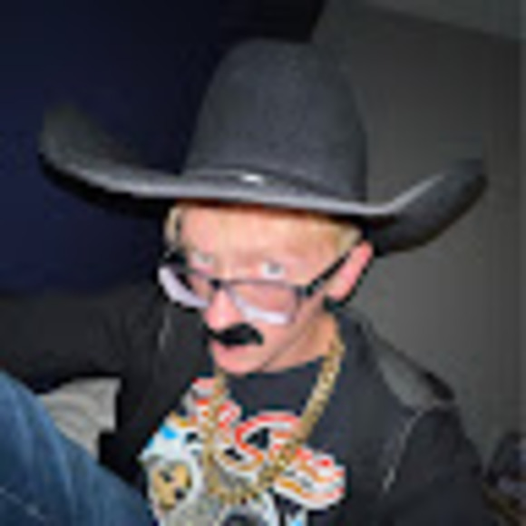 Meet your Posher, Gregory - Picture 1 of 1